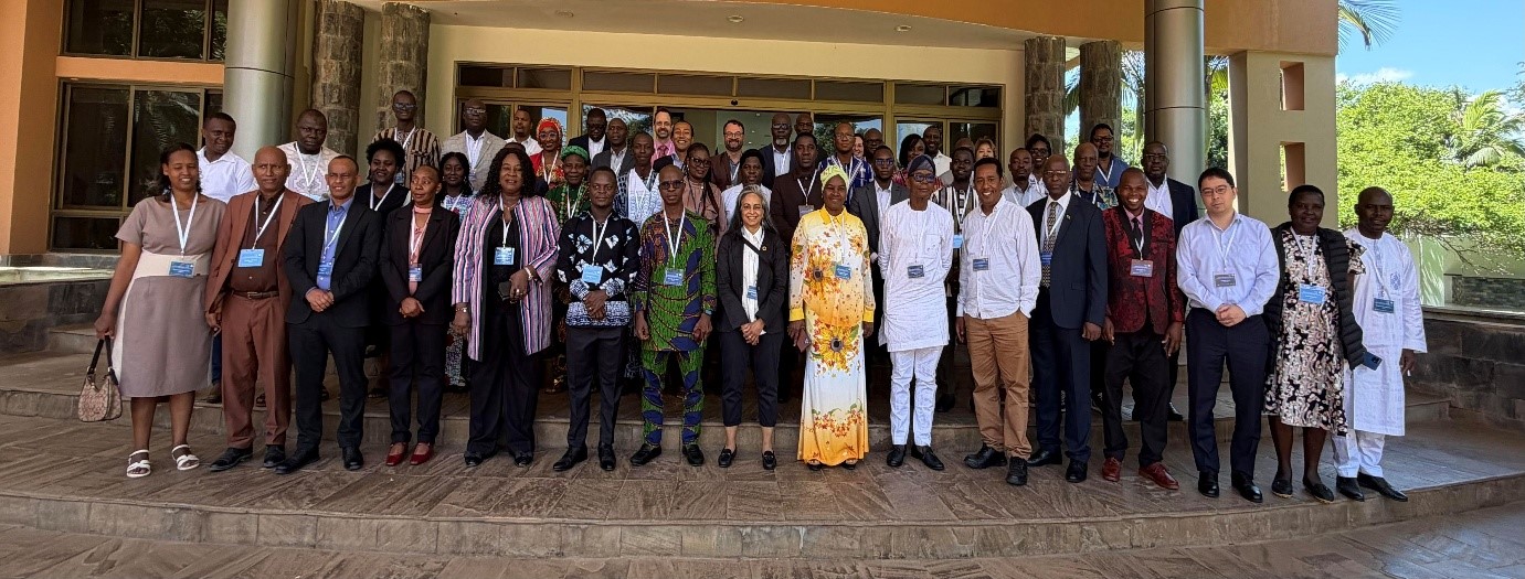 Group photo of Learning Lab participants